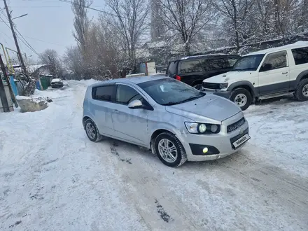 Chevrolet Aveo 2013 года за 3 500 000 тг. в Алматы – фото 2