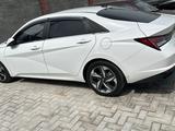 Hyundai Elantra 2023 года за 8 500 000 тг. в Алматы – фото 2