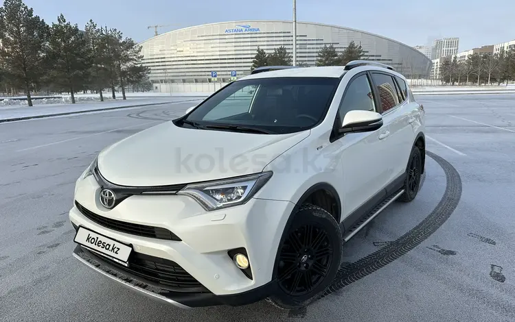 Toyota RAV4 2017 годаүшін11 470 000 тг. в Астана