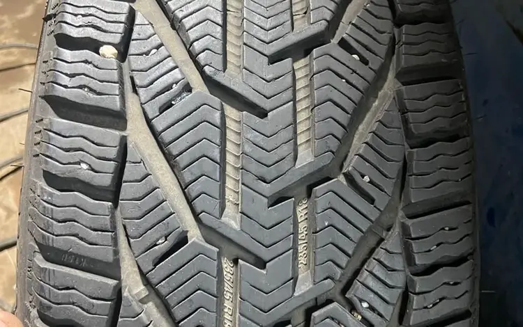 Шины за 130 000 тг. в Астана