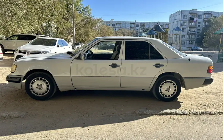 Mercedes-Benz E 200 1990 годаүшін1 400 000 тг. в Байконыр