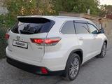 Toyota Highlander 2014 годаfor16 999 990 тг. в Сатпаев – фото 3