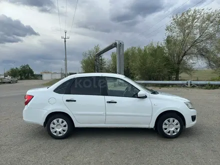ВАЗ (Lada) Granta 2190 2017 года за 2 800 000 тг. в Семей – фото 2