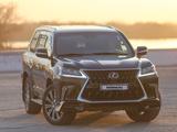 Lexus LX 570 2018 года за 53 000 000 тг. в Астана