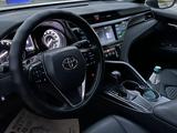 Toyota Camry 2019 года за 9 300 000 тг. в Шымкент – фото 4