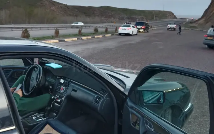 Mercedes-Benz E 320 1997 годаүшін4 200 000 тг. в Алматы