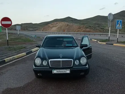 Mercedes-Benz E 320 1997 года за 4 200 000 тг. в Алматы – фото 7