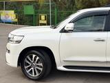 Toyota Land Cruiser 2015 года за 29 900 000 тг. в Алматы – фото 3