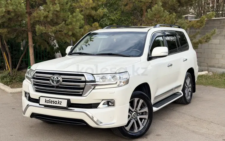 Toyota Land Cruiser 2015 года за 29 900 000 тг. в Алматы