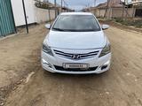 Hyundai Solaris 2014 года за 3 400 000 тг. в Актау – фото 2