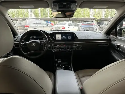 Hyundai Sonata 2021 года за 12 000 000 тг. в Актобе – фото 13