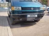 Volkswagen Multivan 1993 годаүшін2 500 000 тг. в Астана