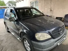 Mercedes-Benz M-Class, 2000