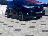 Toyota Highlander 2015 годаfor12 000 000 тг. в Актау