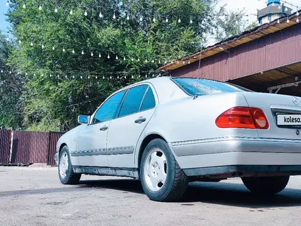 Mercedes-Benz E 280 1996 года за 2 000 000 тг. в Алматы – фото 4
