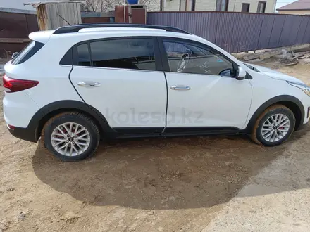 Kia Rio X-Line 2019 года за 7 000 000 тг. в Атырау – фото 4