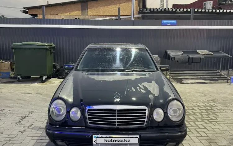 Mercedes-Benz E 320 1998 годаүшін2 900 000 тг. в Алматы