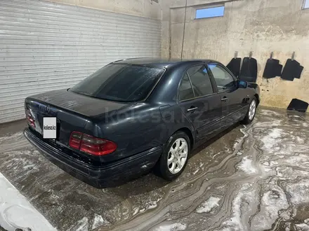 Mercedes-Benz E 320 1998 года за 2 900 000 тг. в Алматы – фото 6