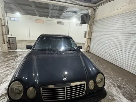 Mercedes-Benz E 320 1998 года за 2 900 000 тг. в Алматы – фото 8