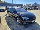 Toyota Camry 2013 года за 8 000 000 тг. в Атырау