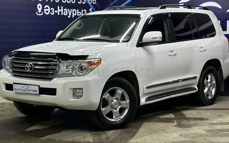 Toyota Land Cruiser 2014 года за 24 300 000 тг. в Актобе