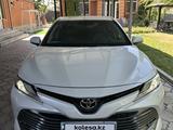 Toyota Camry 2018 года за 14 700 000 тг. в Алматы
