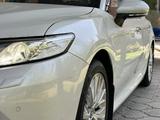 Toyota Camry 2018 года за 14 700 000 тг. в Алматы – фото 3