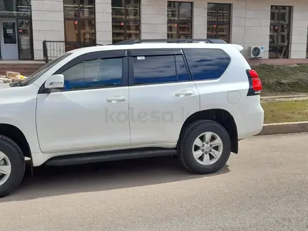 Toyota Land Cruiser Prado 2023 года за 30 300 000 тг. в Астана – фото 2