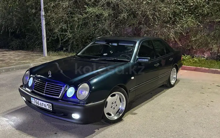 Бампер на Mercedes-Benz W210 до рестайлинг Carlsson за 35 000 тг. в Алматы