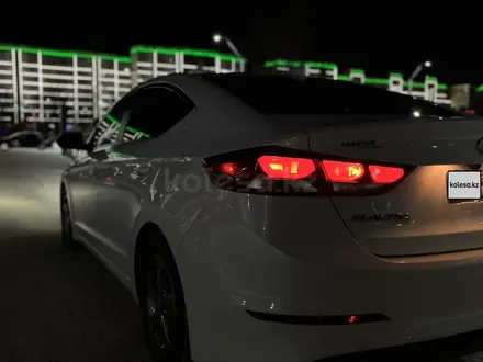 Hyundai Elantra 2018 года за 6 000 000 тг. в Актобе – фото 5