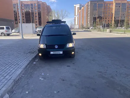 Volkswagen Sharan 2002 года за 3 700 000 тг. в Астана – фото 11