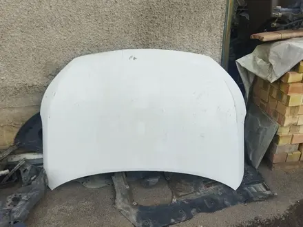 Капот за 35 000 тг. в Алматы