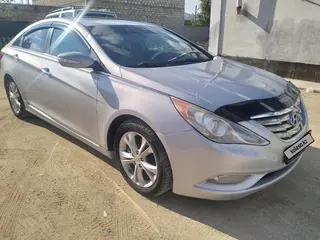 Hyundai Sonata, 2011