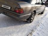 Mercedes-Benz E 200 1993 годаүшін1 700 000 тг. в Усть-Каменогорск – фото 3