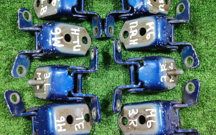 Навес (петля, кронштейн, крепление) двери от Mazda 6 GG. за 10 000 тг. в Астана