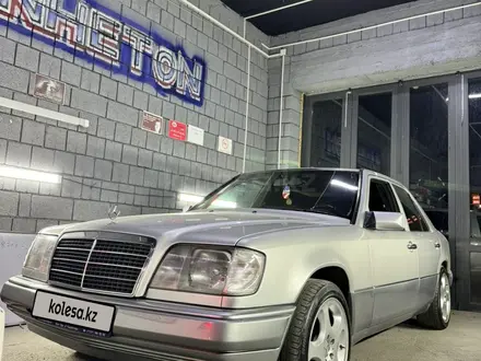 Mercedes-Benz E 280 1995 года за 4 000 000 тг. в Туркестан