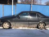 Mercedes-Benz C 220 1993 годаfor1 500 000 тг. в Алматы – фото 2