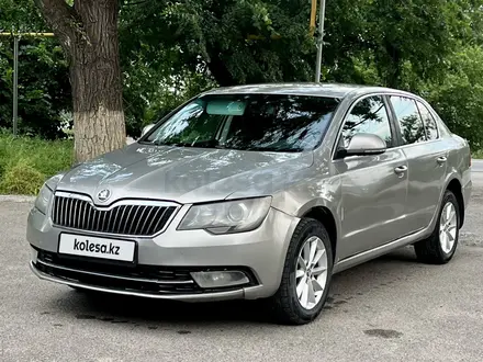 Skoda Superb 2013 года за 5 000 000 тг. в Алматы – фото 4