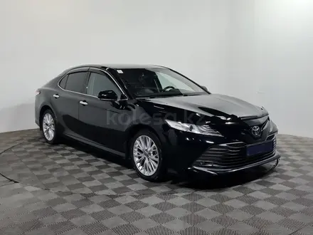 Toyota Camry 2019 года за 17 180 000 тг. в Алматы – фото 3