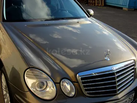 Mercedes-Benz E 280 2005 года за 11 000 000 тг. в Петропавловск – фото 10