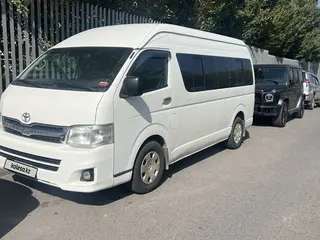Toyota HiAce, 2011