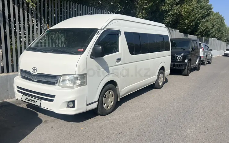 Toyota Hiace 2011 года за 10 300 000 тг. в Алматы