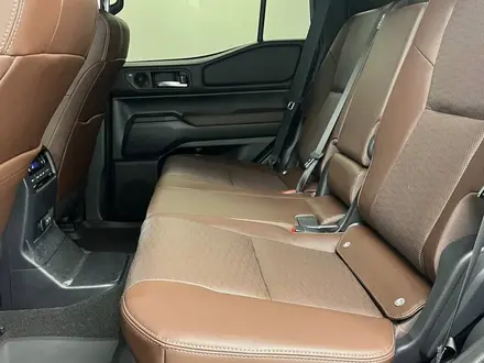 Toyota Land Cruiser Prado Luxe 2025 года за 43 500 000 тг. в Алматы – фото 10