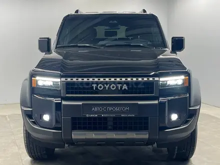 Toyota Land Cruiser Prado Luxe 2025 года за 43 500 000 тг. в Алматы – фото 2