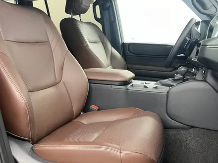 Toyota Land Cruiser Prado Luxe 2025 года за 43 500 000 тг. в Алматы – фото 8
