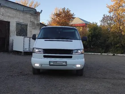 Volkswagen Multivan 1999 года за 6 500 000 тг. в Караганда