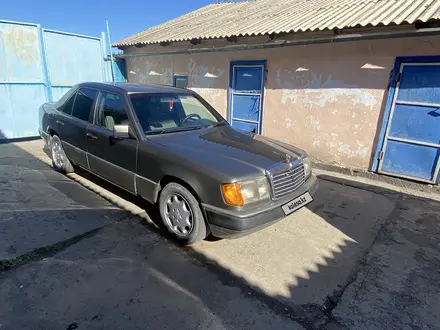 Mercedes-Benz E 220 1993 года за 2 100 000 тг. в Талдыкорган – фото 5