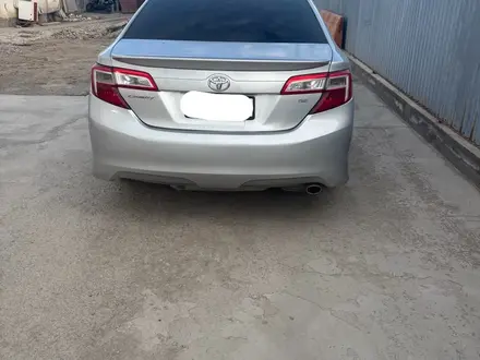 Toyota Camry 2013 года за 5 200 000 тг. в Атырау – фото 2