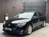 Toyota Camry 2014 года за 7 700 000 тг. в Актобе