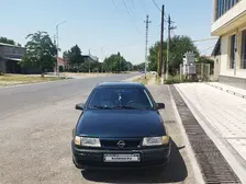 Opel Vectra, 1994